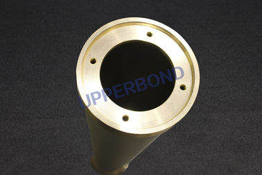 La máquina del cigarrillo de la marca MK8 de Molins parte el tubo inoxidable del colector del tabaco